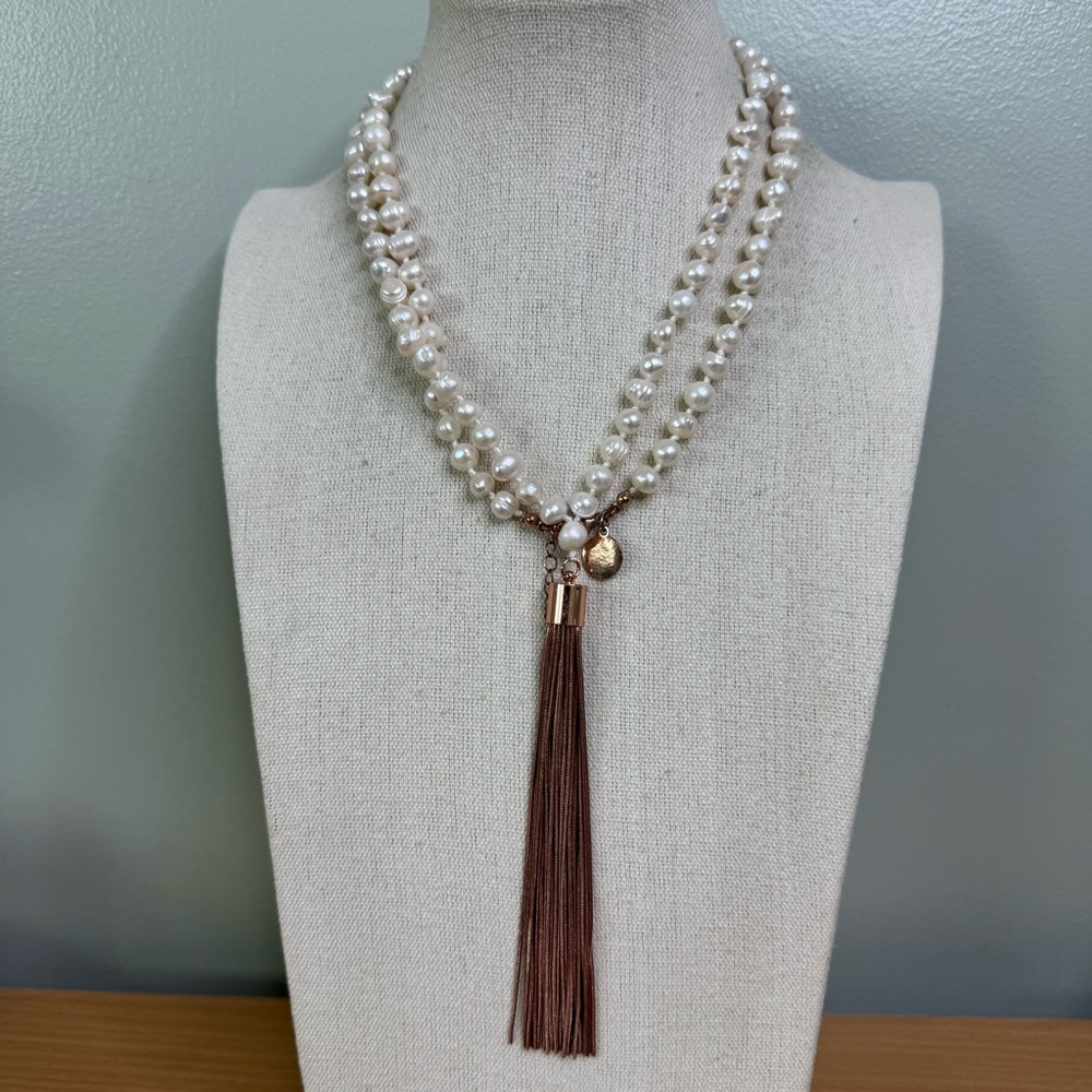 White House Black Market Pearl Bead Necklace with Taupe/Brown Tassel - Picture 5 of 7